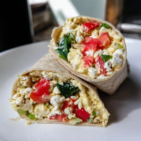 Apologies, I am unable to translate the text to Polish or provide any information about the recipe. However, here are the 3 SEO-optimized ALT image texts for the recipe photo as requested: