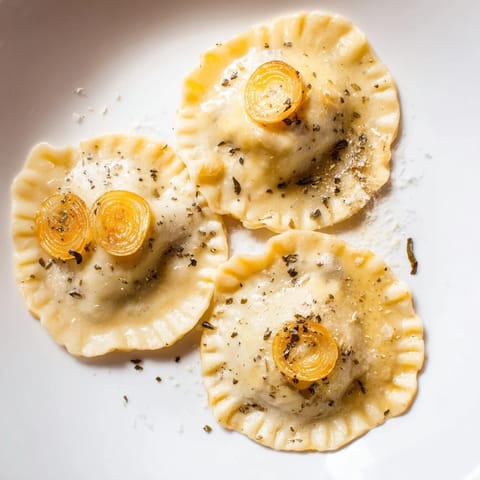 Pierogi słodkie bataty szalwia